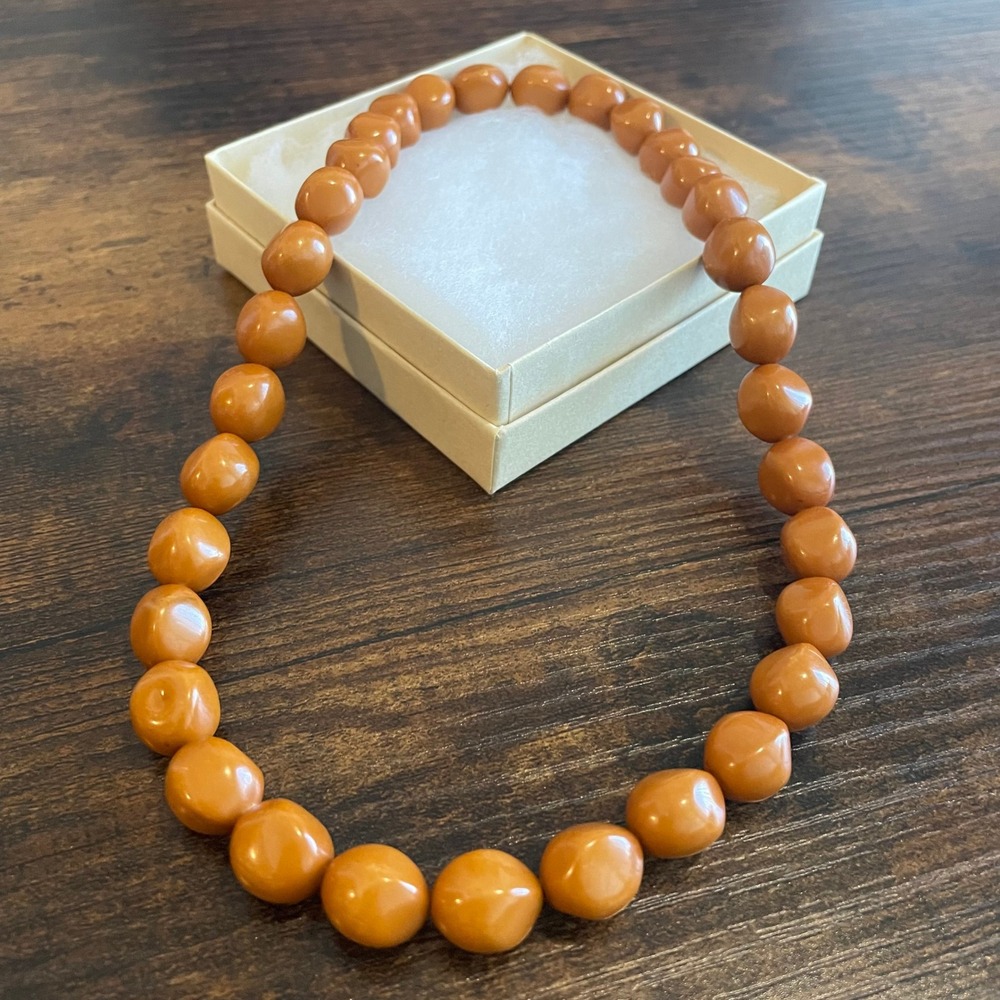 Vintage Women Necklace Butterscotch Caramel Brown Resin Bead Strand Chunky Retro